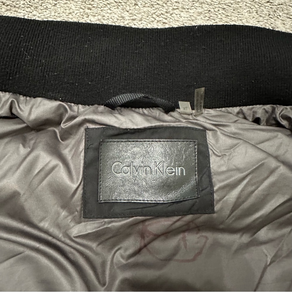 Calvin Klein Men's Black Puffer Jacket - Picture 5 of 8
